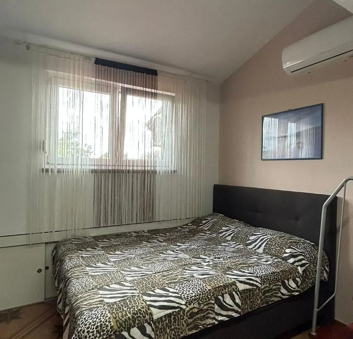 Apartmani Nada Pula