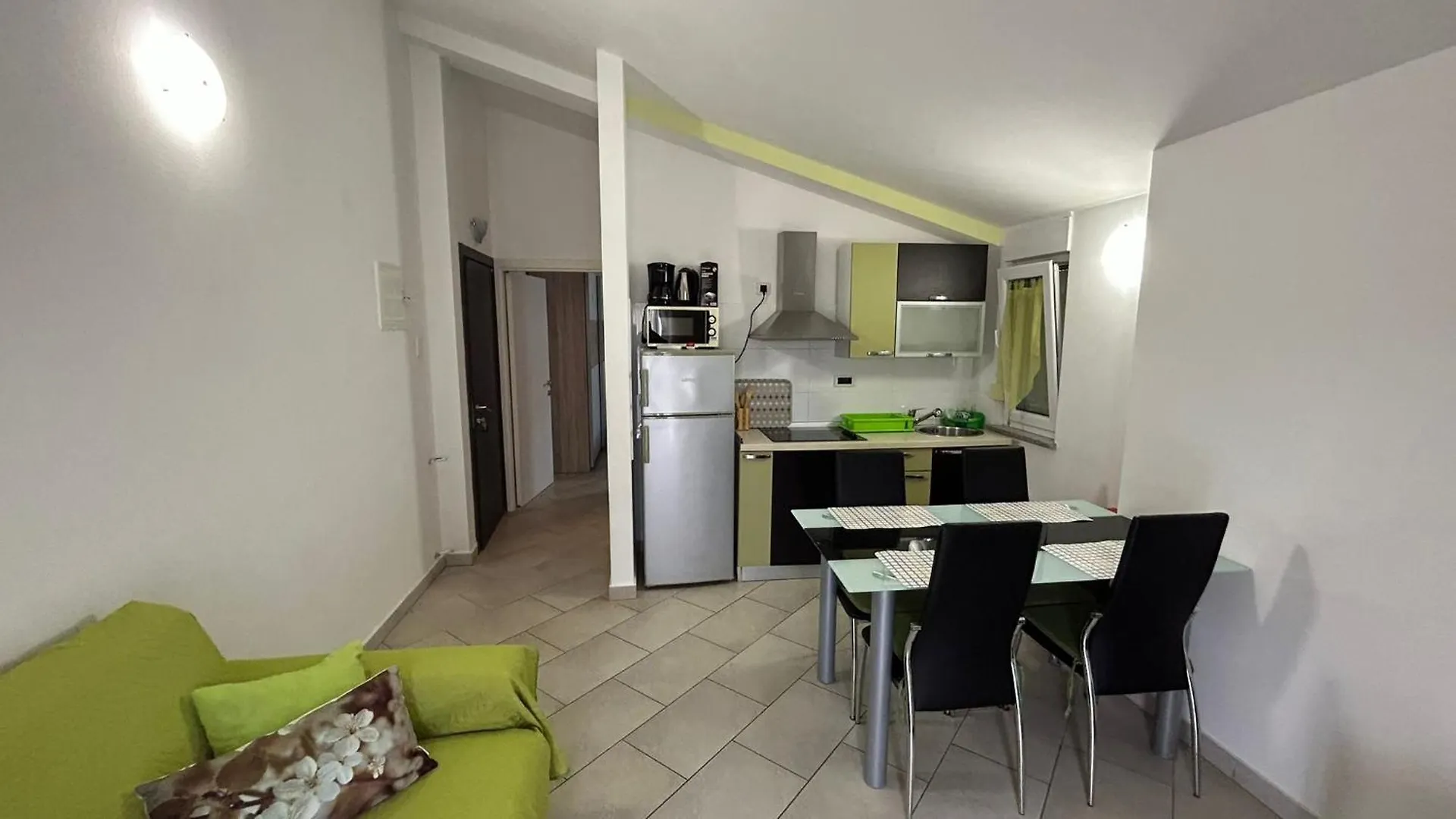 Guest house Apartmani Nada Pula