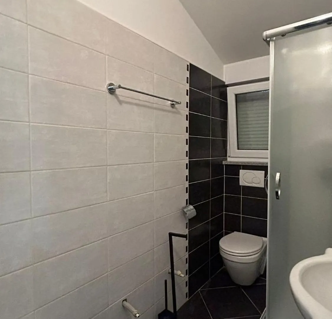Apartmani Nada Pula 0*,  Kroatien